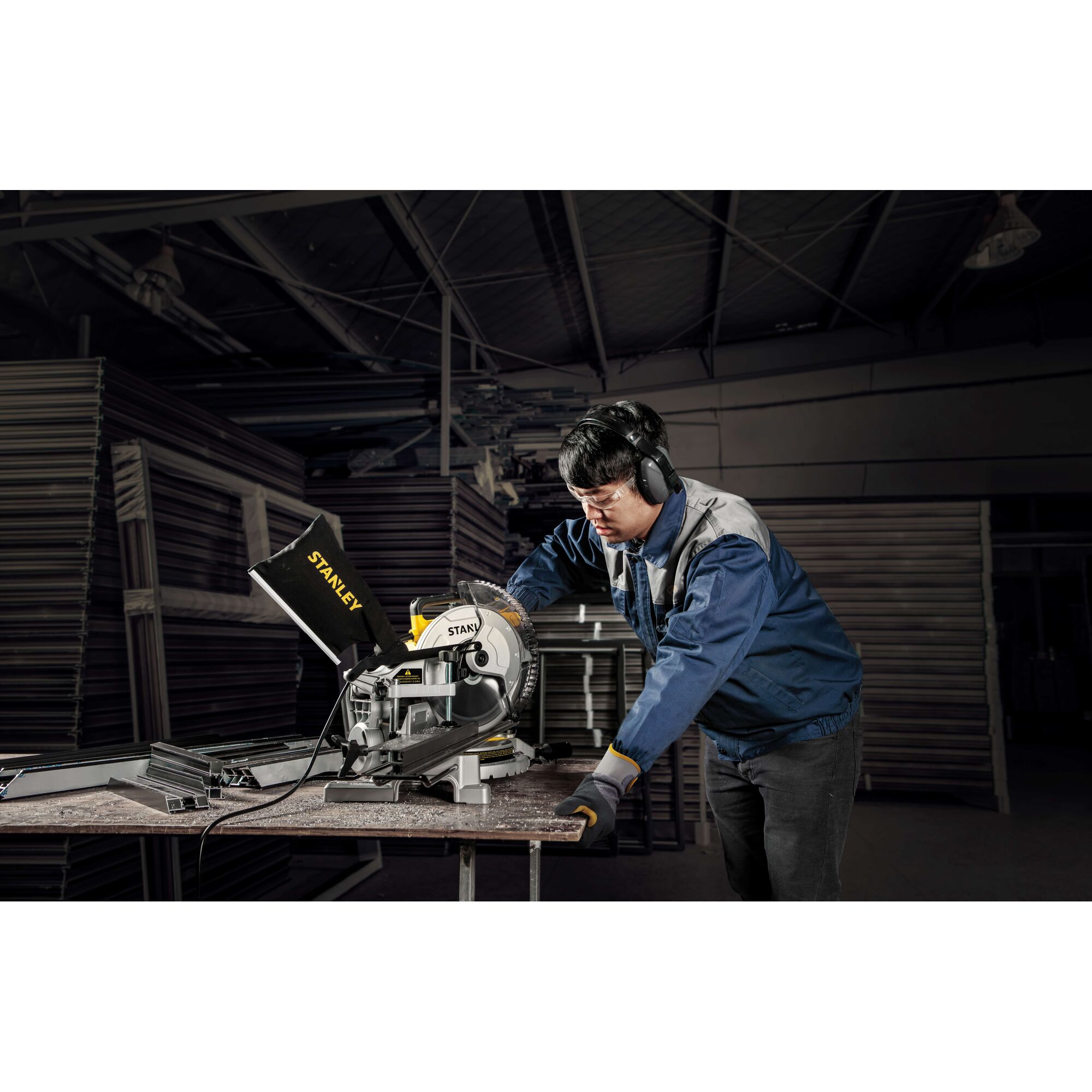 1650W 10 in. Compound Mitre Saw